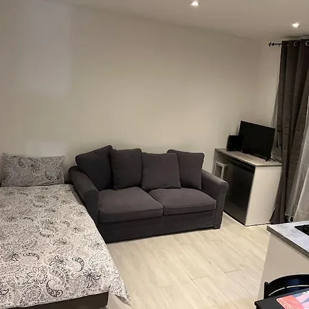 Apartment Un Charmant Studio *